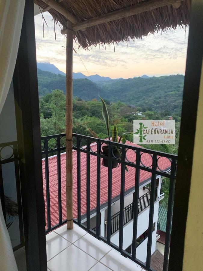 Hotel Cafenaranja Хилитла Экстерьер фото