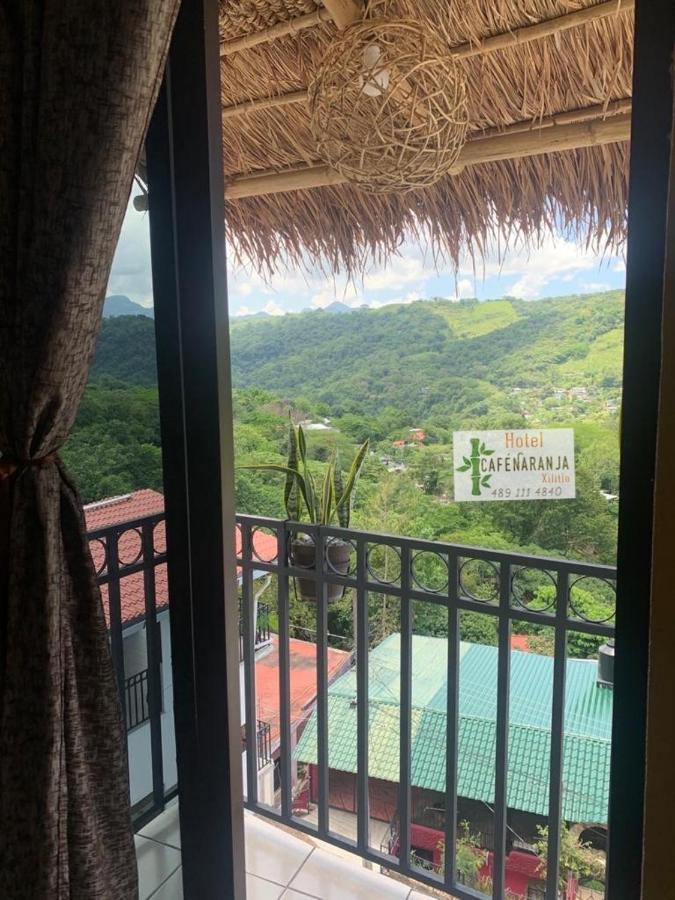 Hotel Cafenaranja Хилитла Экстерьер фото
