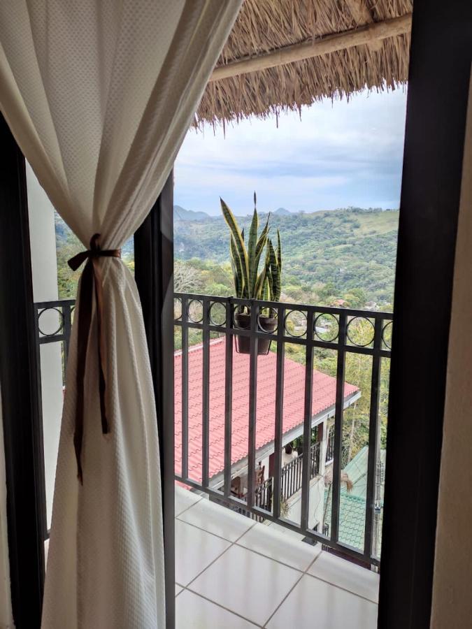 Hotel Cafenaranja Хилитла Экстерьер фото
